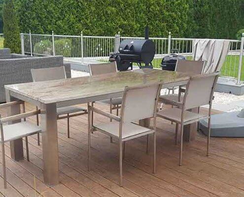 Gartentisch mit Steinplatte